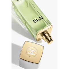 N°19 Eau De Toilette Spray - 3.4 FL. OZ.