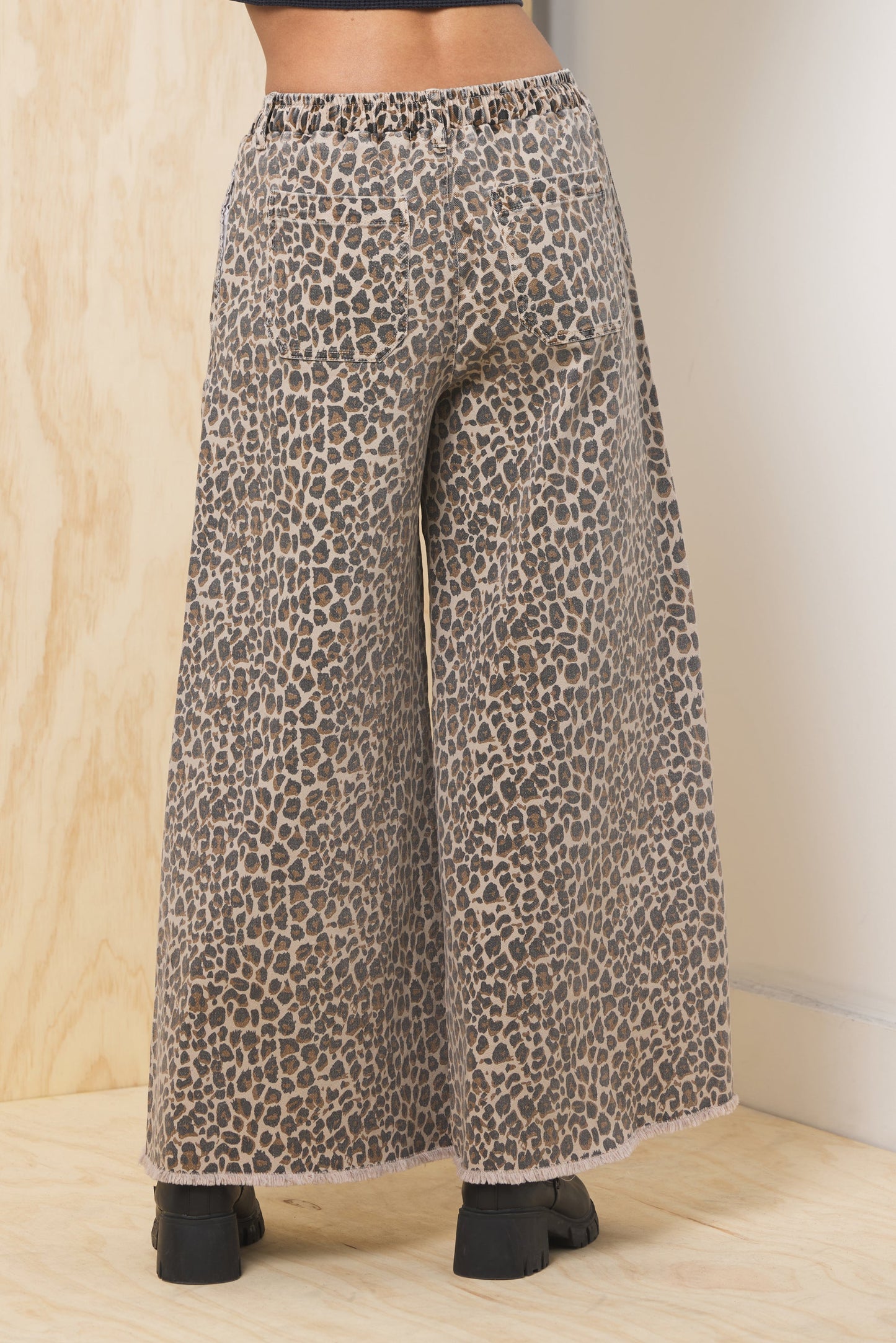 Leopard Vintage Havana Stretch Denim Wide Leg Pant